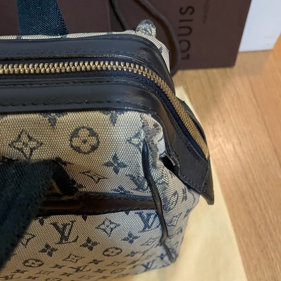 LOUIS VUITTON Monogram Canvas Josephine PM Bag - Picture 6 of 10